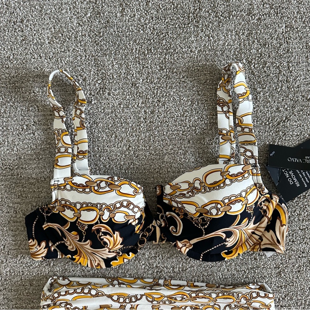 Carmen Marc Valvo Swim Sense Filigree Status V Wire Top & High Waist Bottom XS - Picture 4 of 7